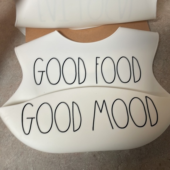 Rae Dunn bibs - Picture 2 of 4